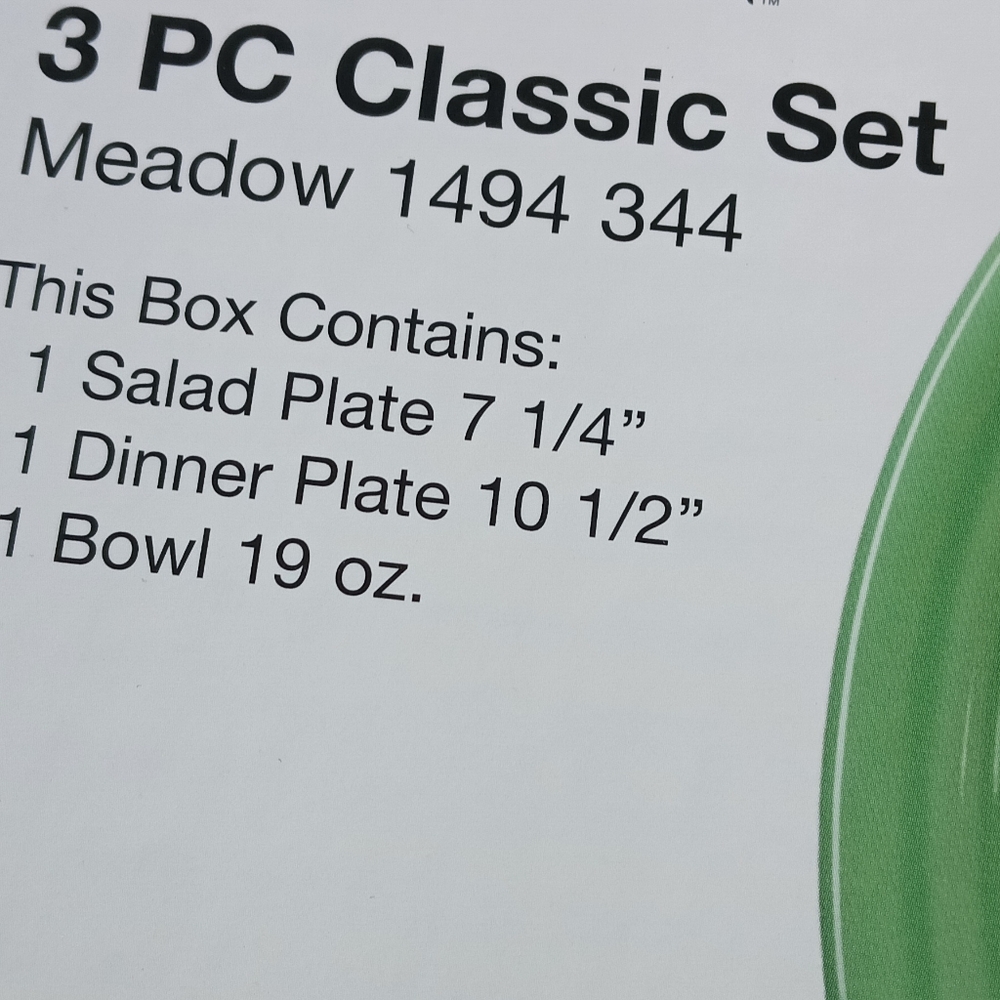 Fiesta Green Dinnerware Set - Picture 2 of 5